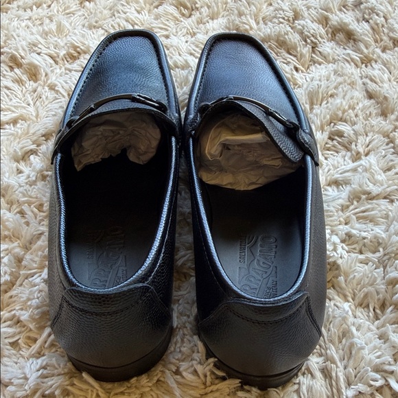 Men's Ferragamo Grandioso Gancini Bit Leather Loafers - Picture 3 of 6